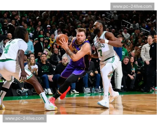 湖人vs凯尔特人录像：穿越时空的篮球史诗，永恒的对决震撼重现